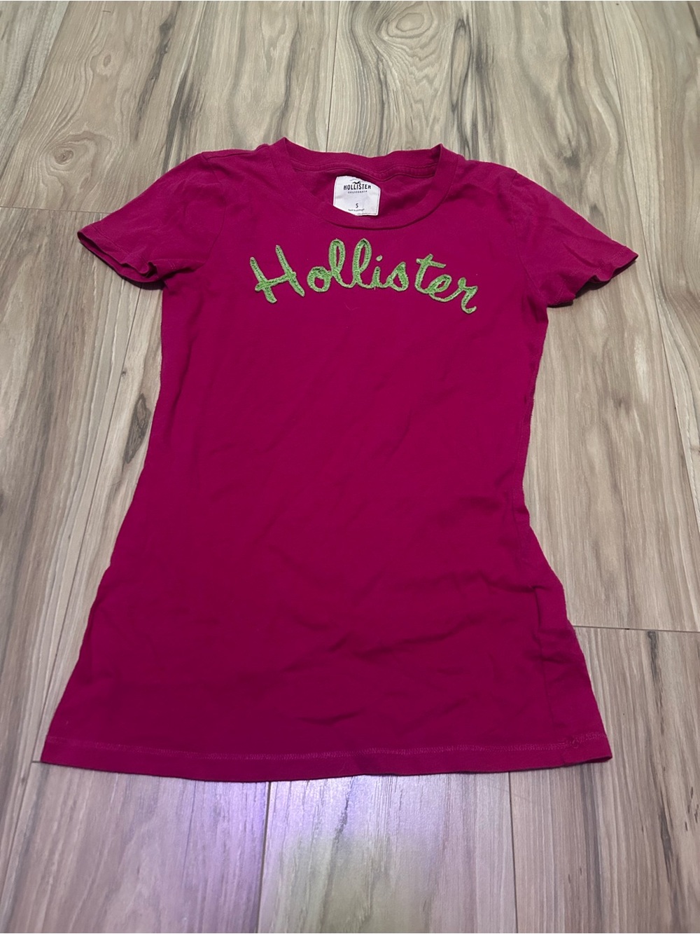 VINTAGE Hollister Girls' Fuchsia Logo Tee